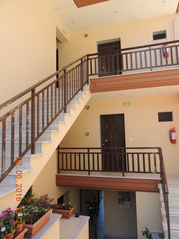Malamatenia House Sarti Bagian luar foto